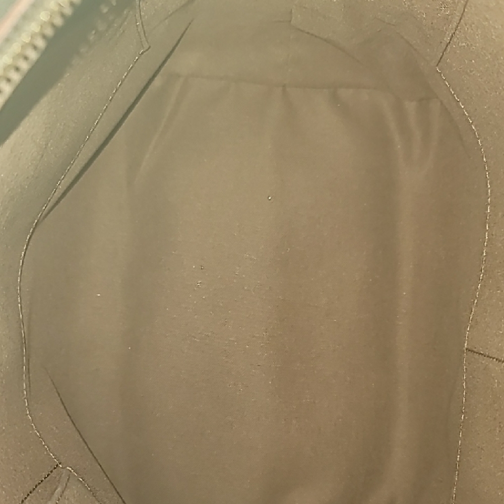 Louis Vuitton Classic Monogram Tote with Tan Accents - Picture 6 of 15